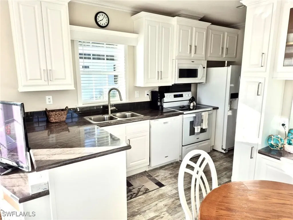 173 Redwood Lane Naples FL 34114