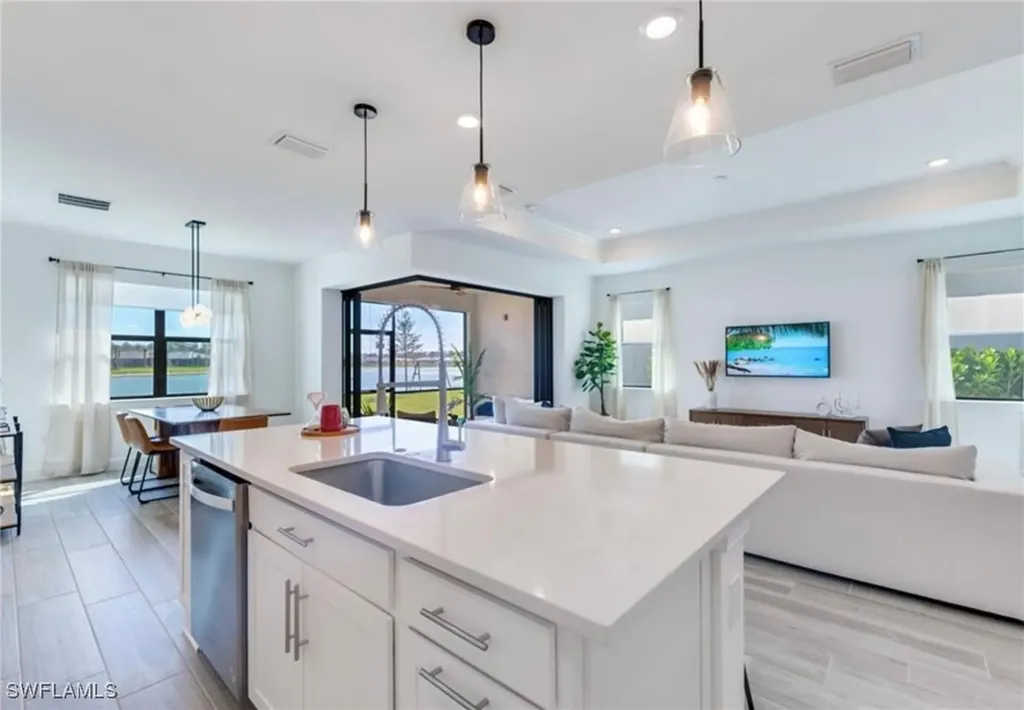 20419 Pebble Glen Drive Estero FL 33928