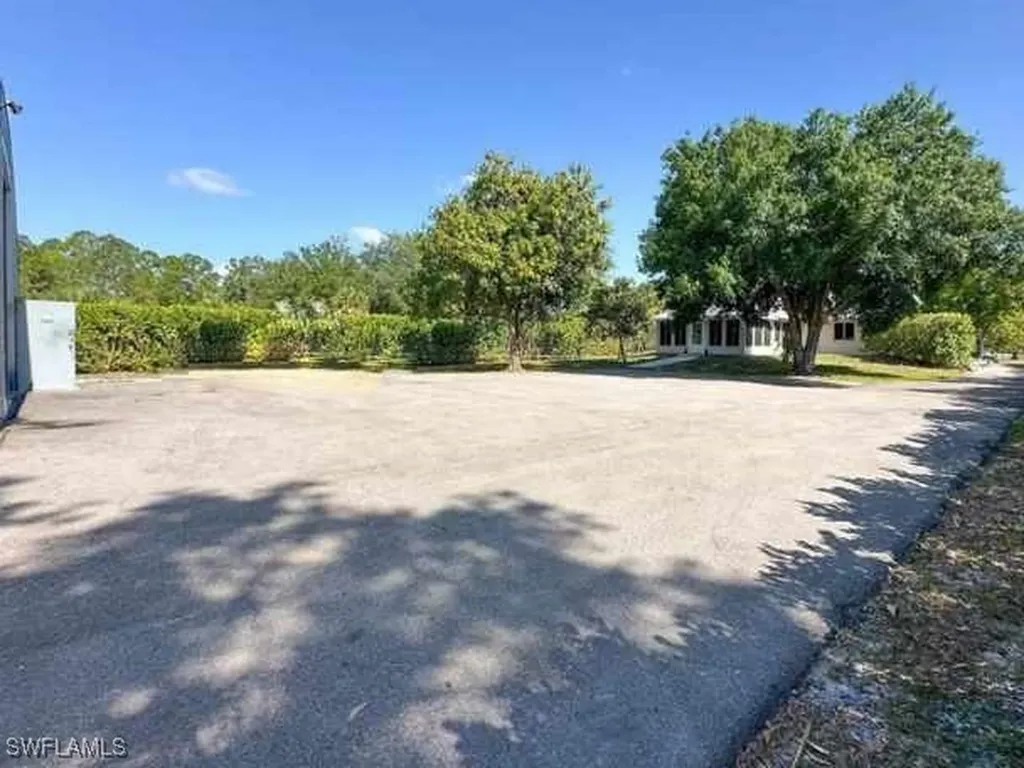 3790 35th Avenue NE Naples FL 34120