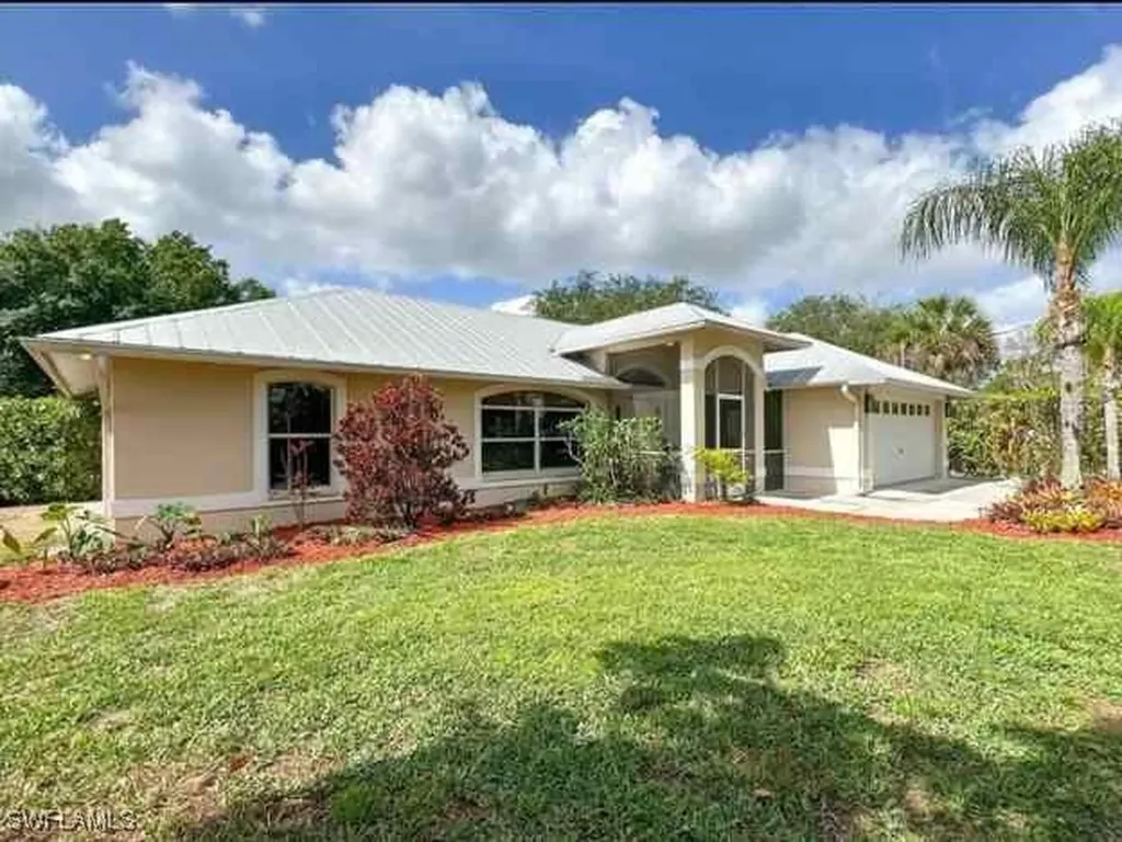 3790 35th Avenue NE Naples FL 34120