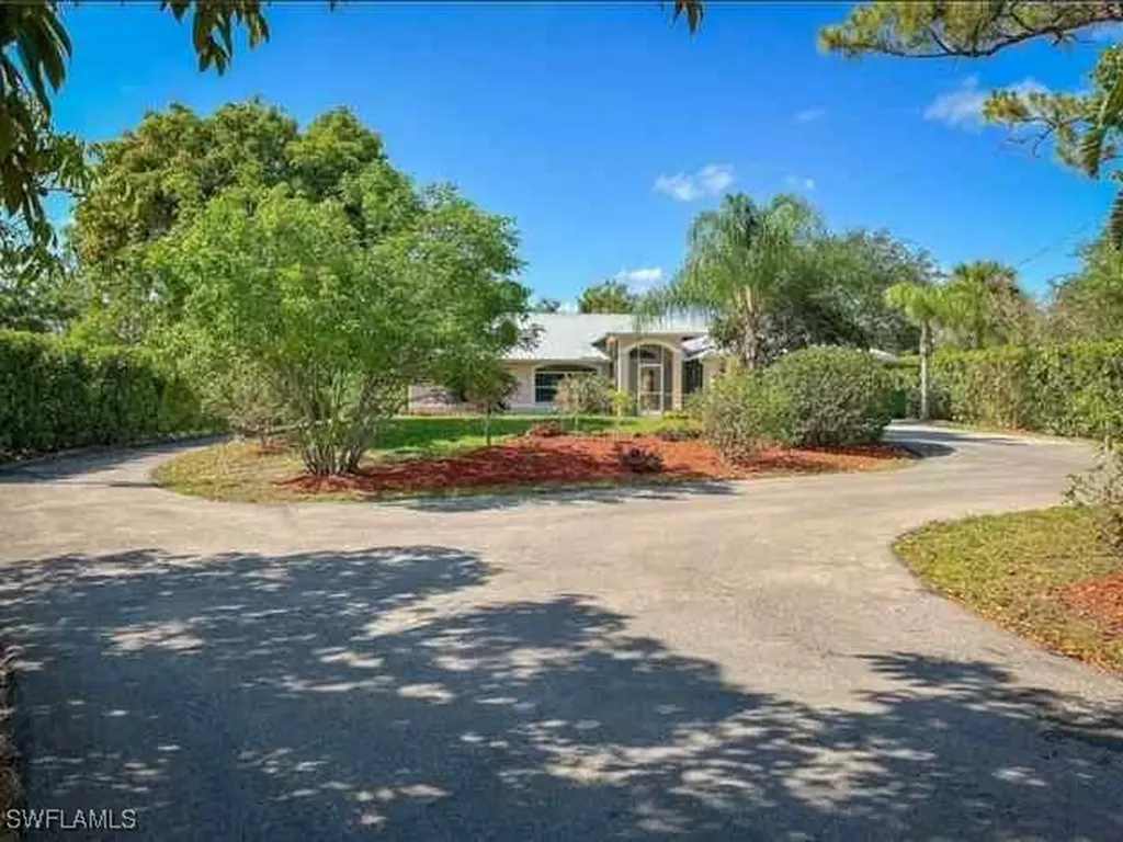 3790 35th Avenue NE Naples FL 34120