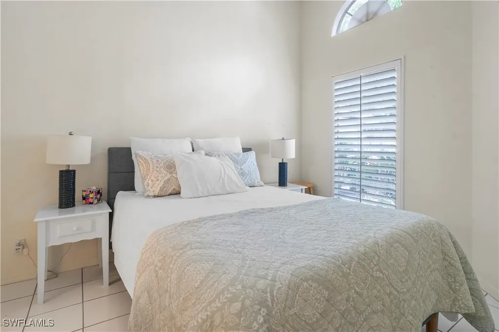 348 Carinosa Court Naples FL 34110