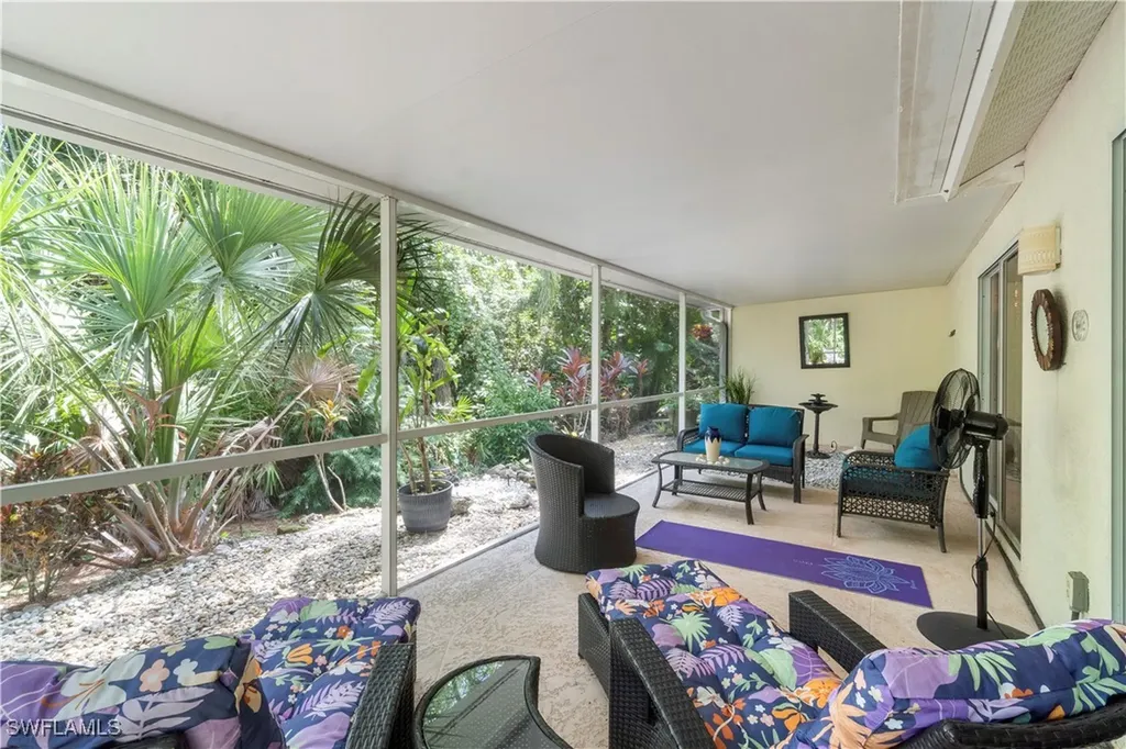348 Carinosa Court Naples FL 34110