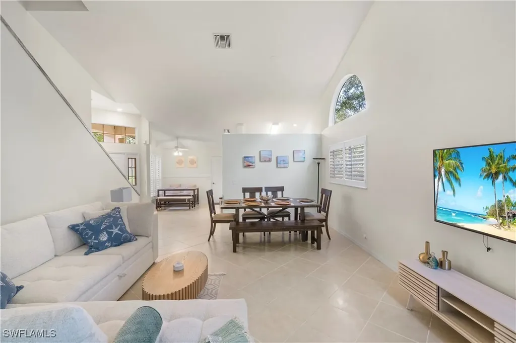 348 Carinosa Court Naples FL 34110