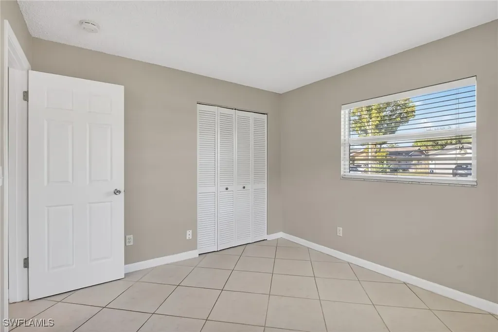 1336 Lake Shore Drive Naples FL 34103