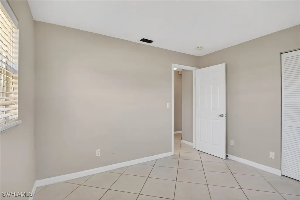 1336 Lake Shore Drive Naples FL 34103