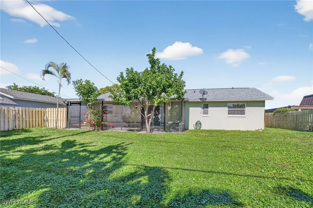 1336 Lake Shore Drive Naples FL 34103