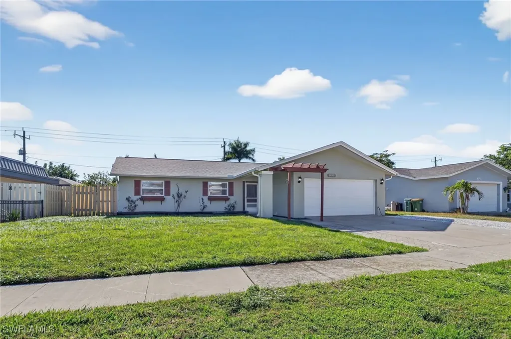 1336 Lake Shore Drive Naples FL 34103