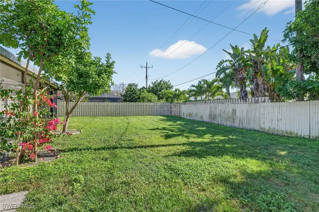 1336 Lake Shore Drive Naples FL 34103