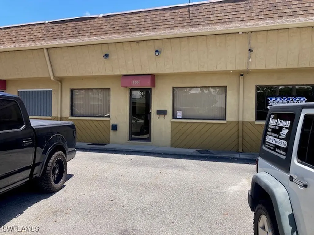 960 Chalmer Drive Marco Island FL 34145