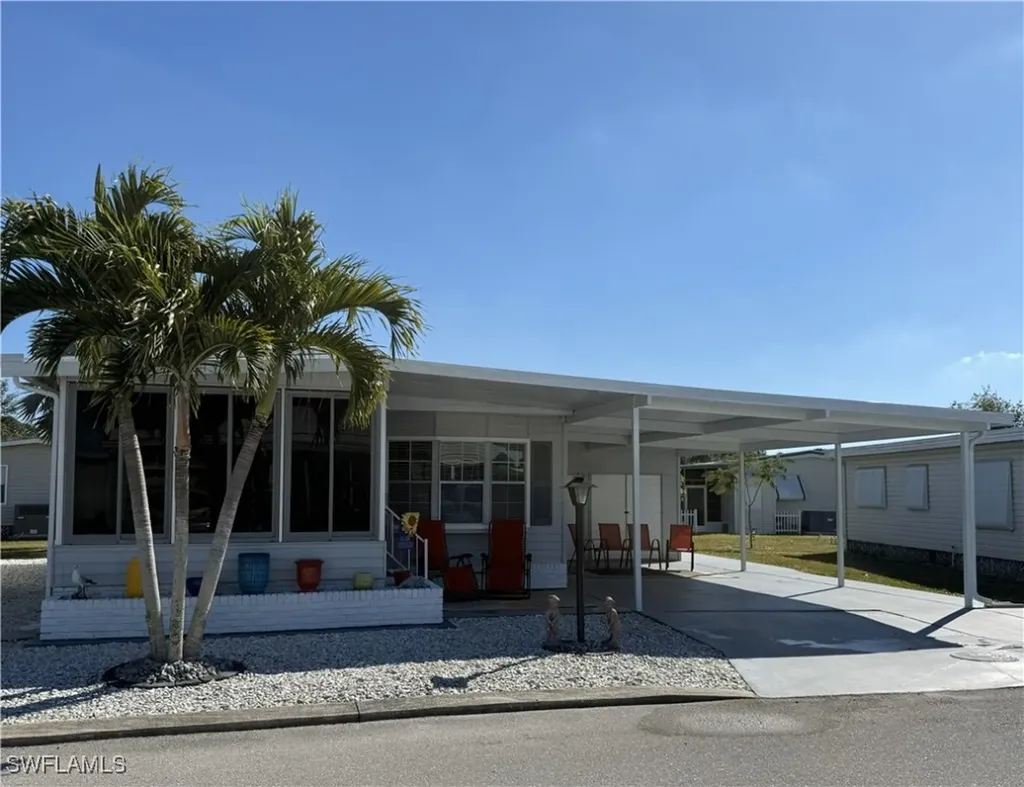 132 Nicklaus Boulevard North Fort Myers FL 33903