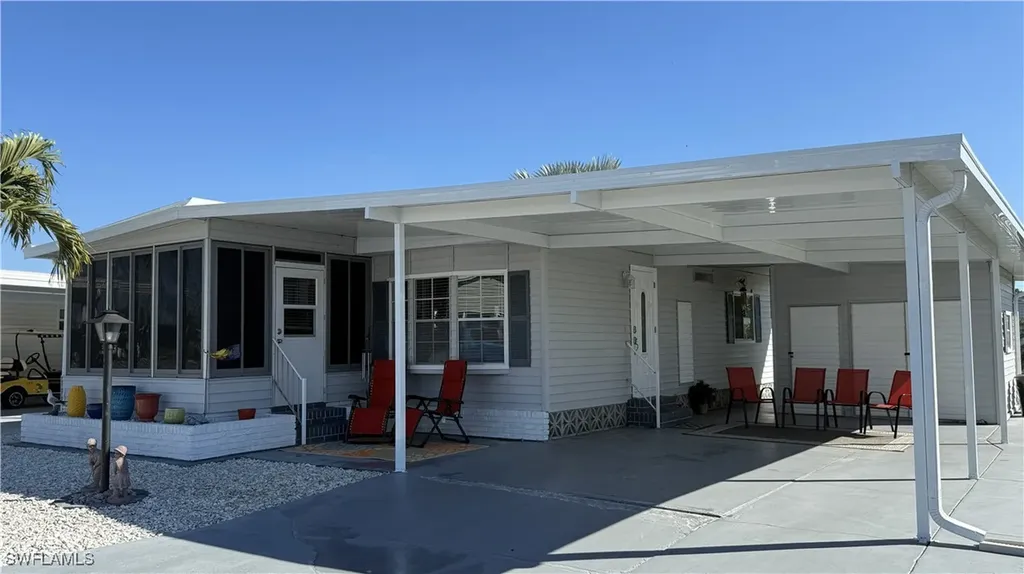 132 Nicklaus Boulevard North Fort Myers FL 33903