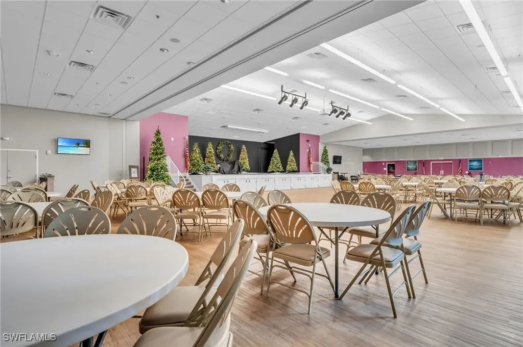 132 Nicklaus Boulevard North Fort Myers FL 33903