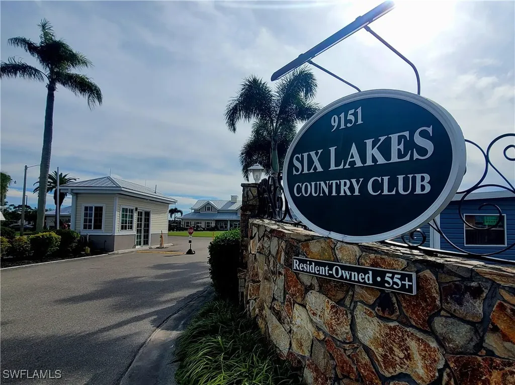 132 Nicklaus Boulevard North Fort Myers FL 33903