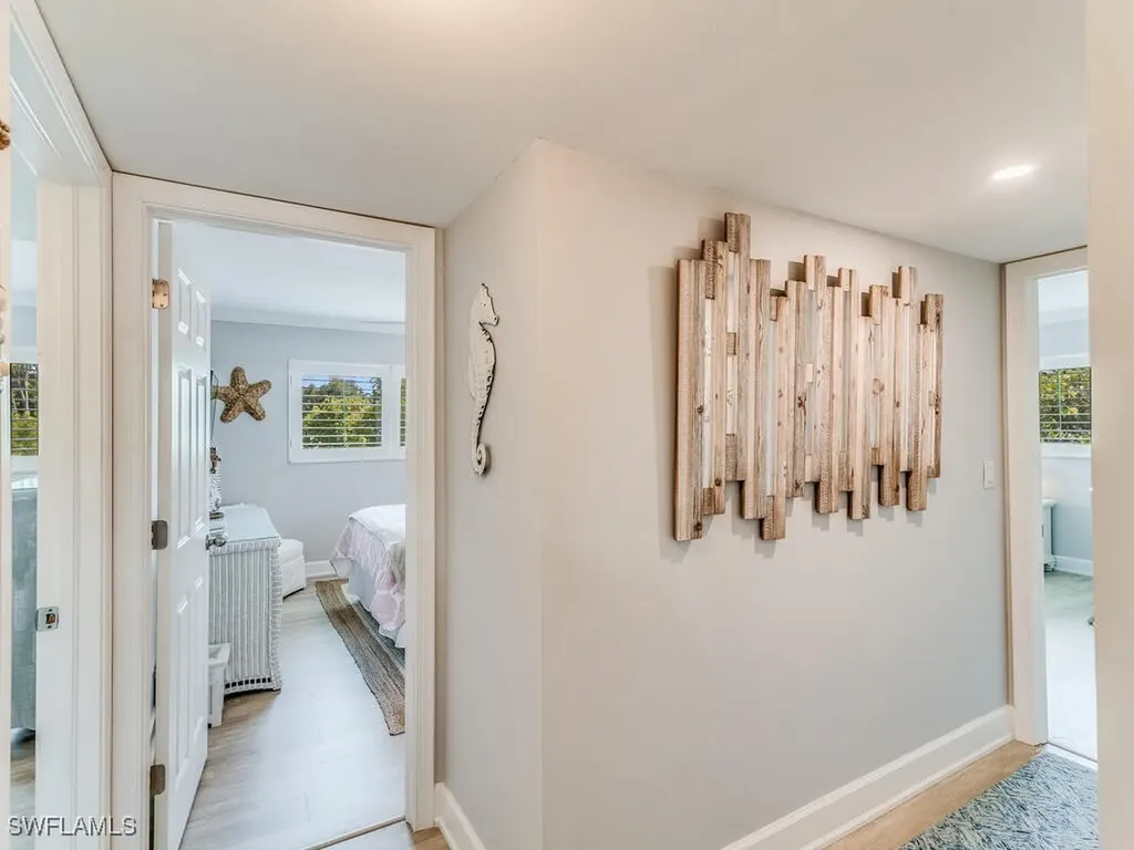 4180 Crayton Road Naples FL 34103