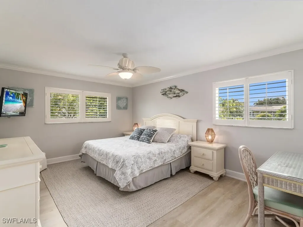 4180 Crayton Road Naples FL 34103