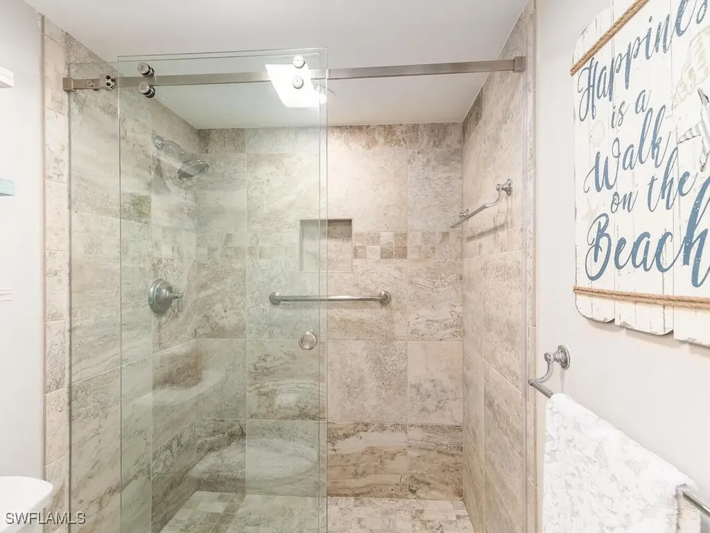 4180 Crayton Road Naples FL 34103