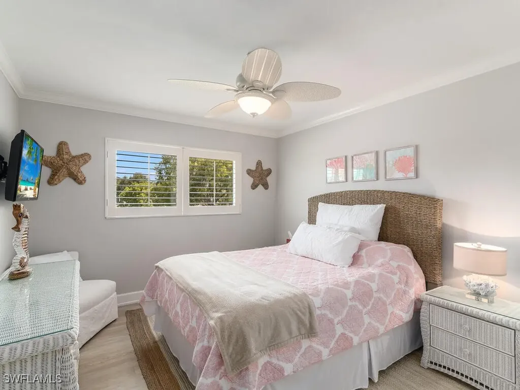 4180 Crayton Road Naples FL 34103
