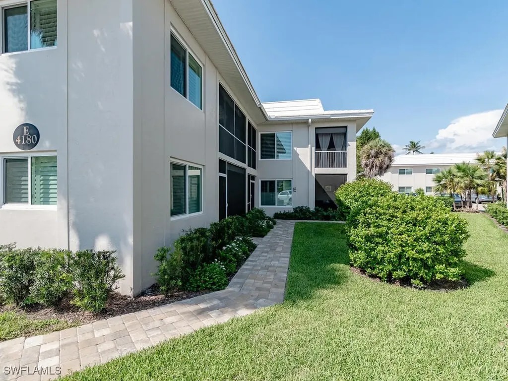 4180 Crayton Road Naples FL 34103