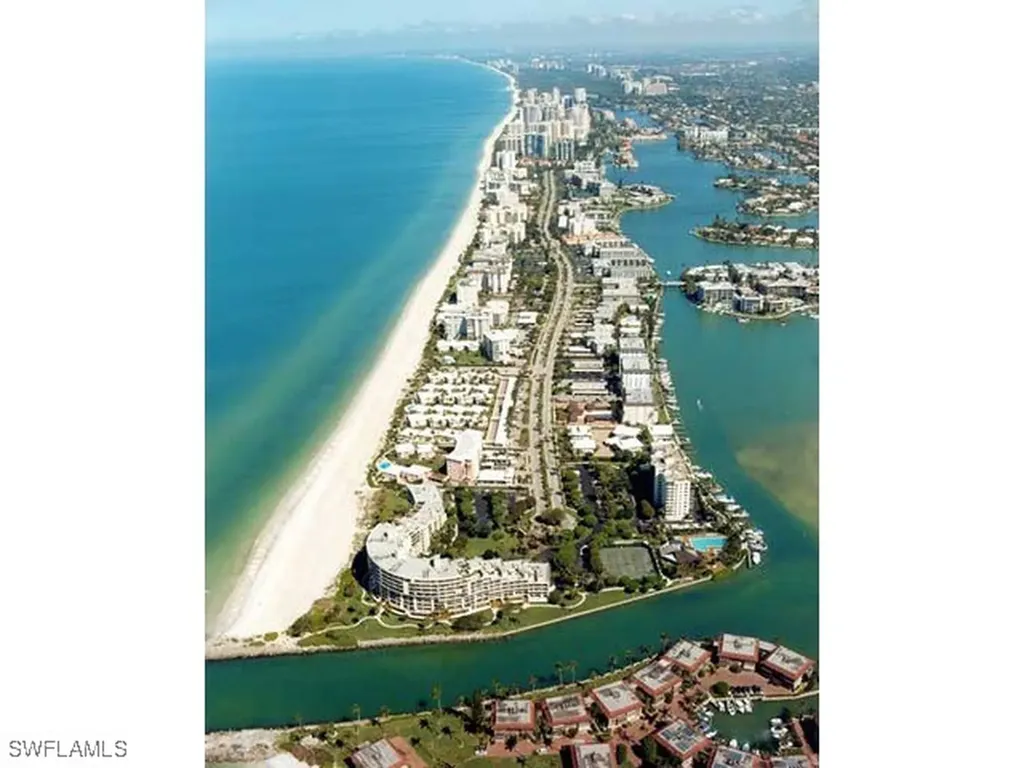 4180 Crayton Road Naples FL 34103