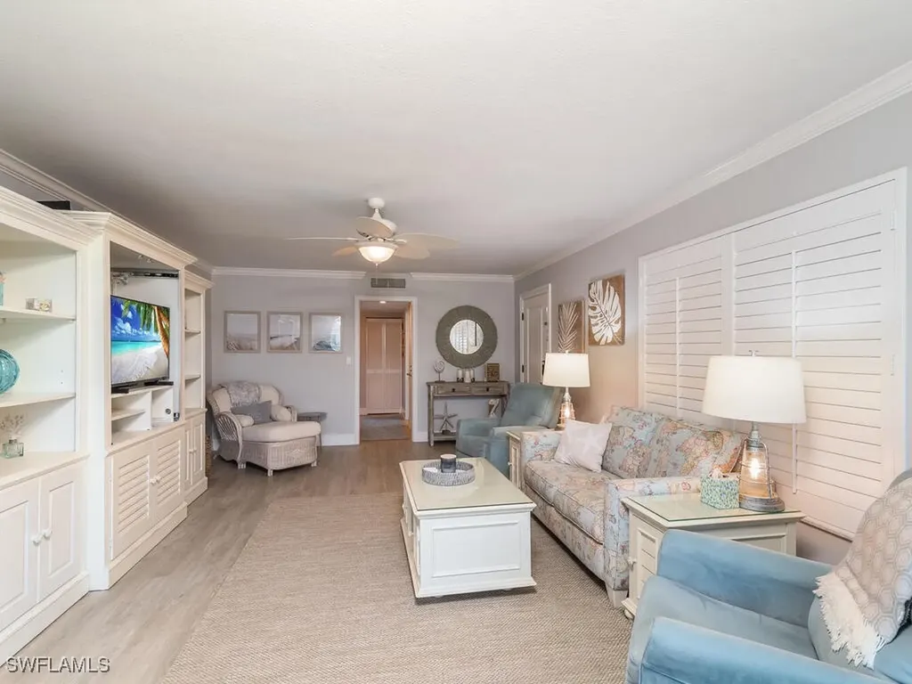 4180 Crayton Road Naples FL 34103