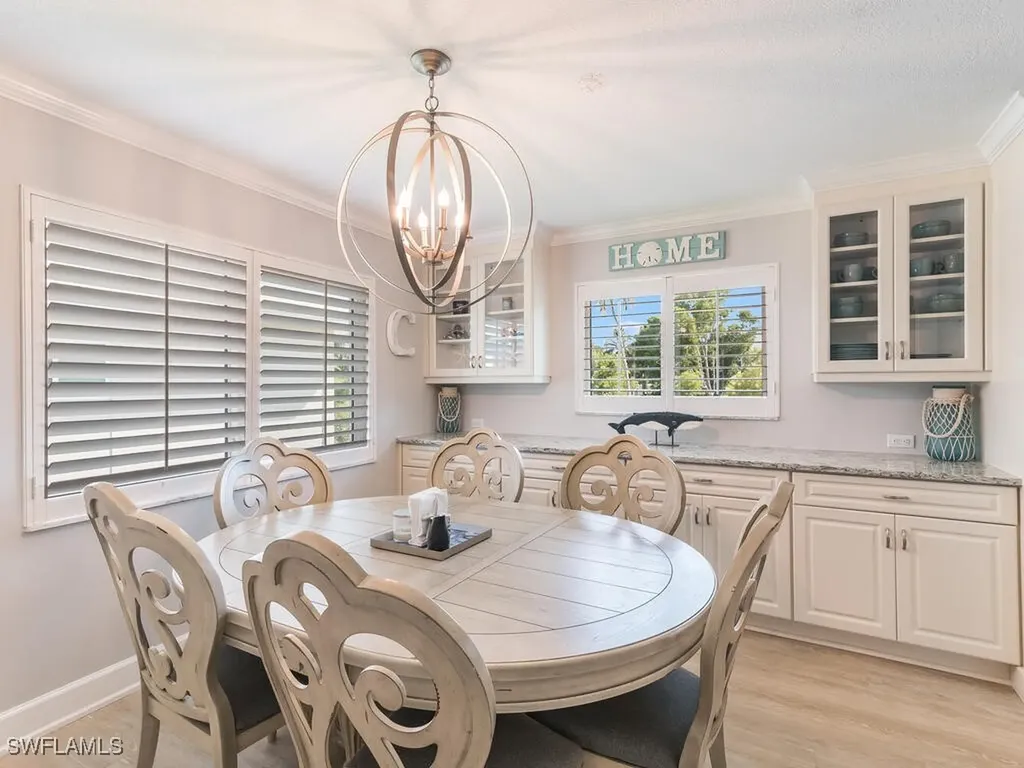 4180 Crayton Road Naples FL 34103