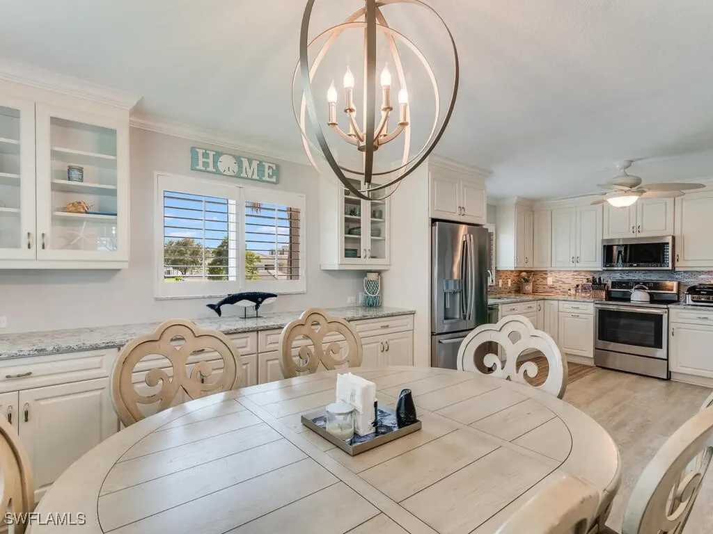 4180 Crayton Road Naples FL 34103
