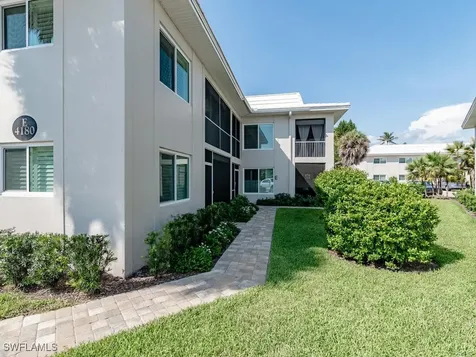 4180 Crayton Road Naples FL 34103