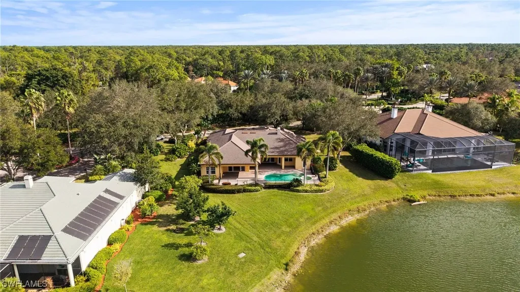 527 Terracina Way Naples FL 34119