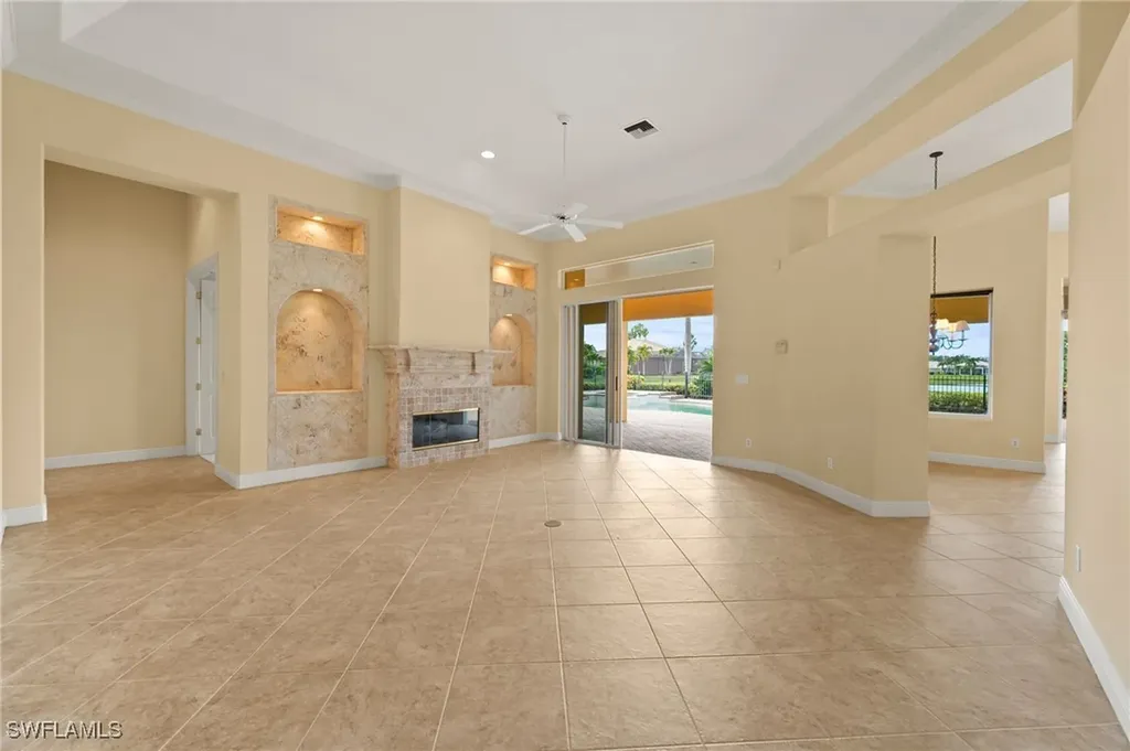 527 Terracina Way Naples FL 34119