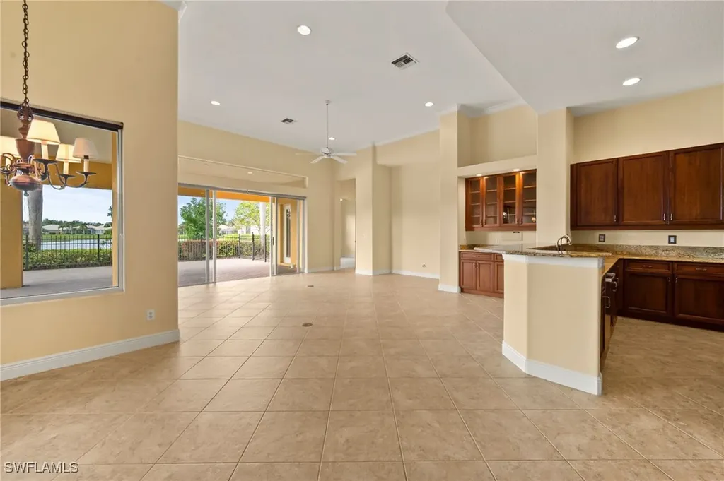 527 Terracina Way Naples FL 34119