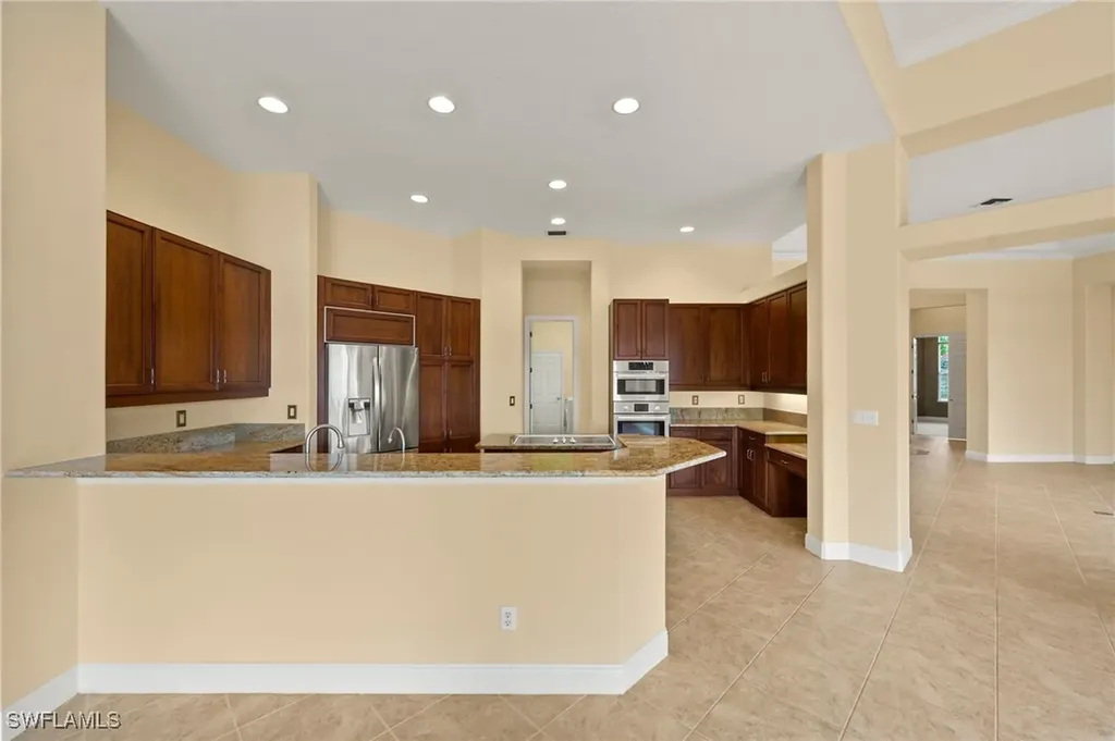 527 Terracina Way Naples FL 34119