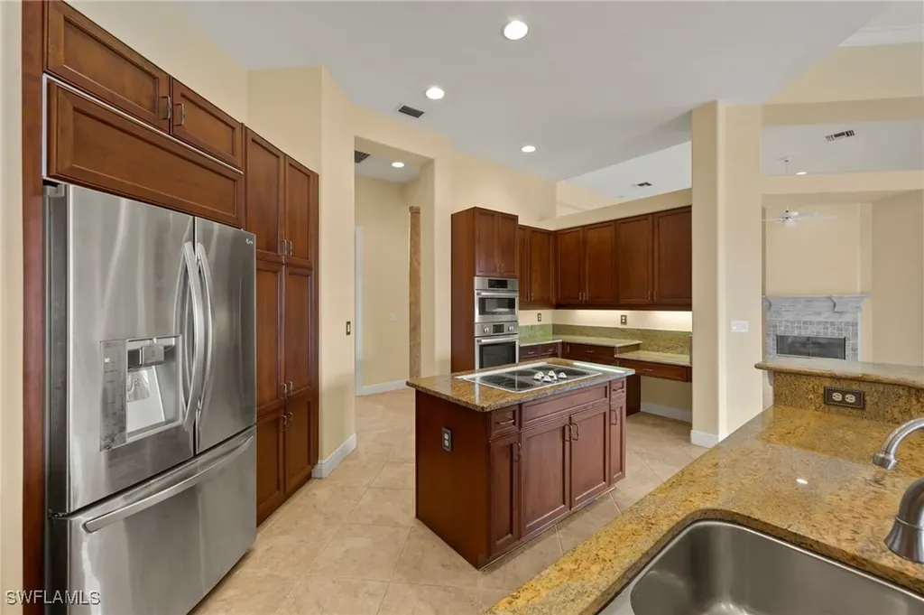 527 Terracina Way Naples FL 34119