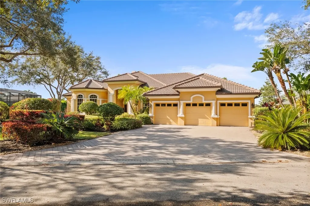 527 Terracina Way Naples FL 34119