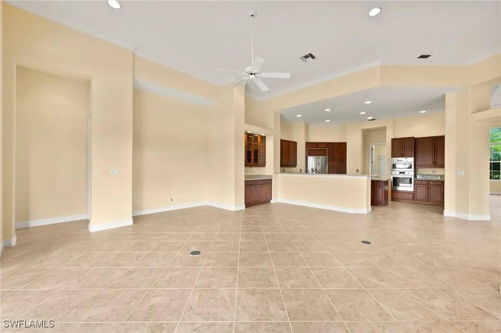 527 Terracina Way Naples FL 34119
