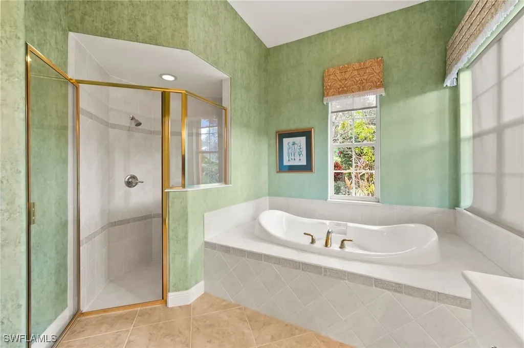 527 Terracina Way Naples FL 34119