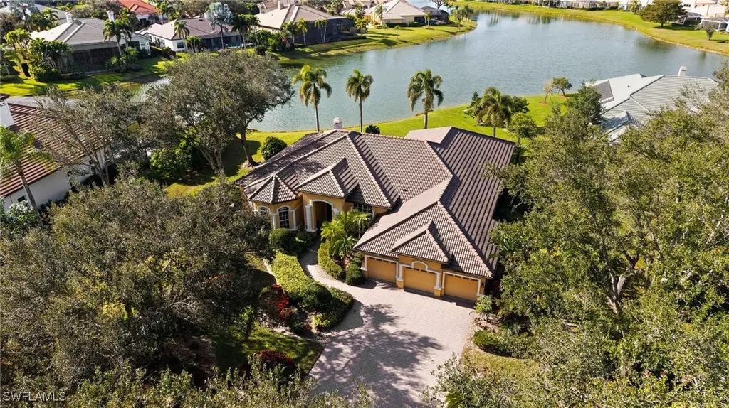 527 Terracina Way Naples FL 34119