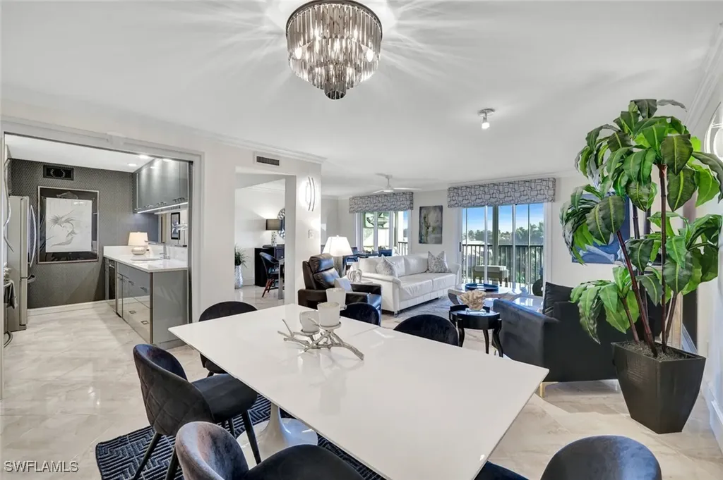 555 Park Shore Drive Naples FL 34103