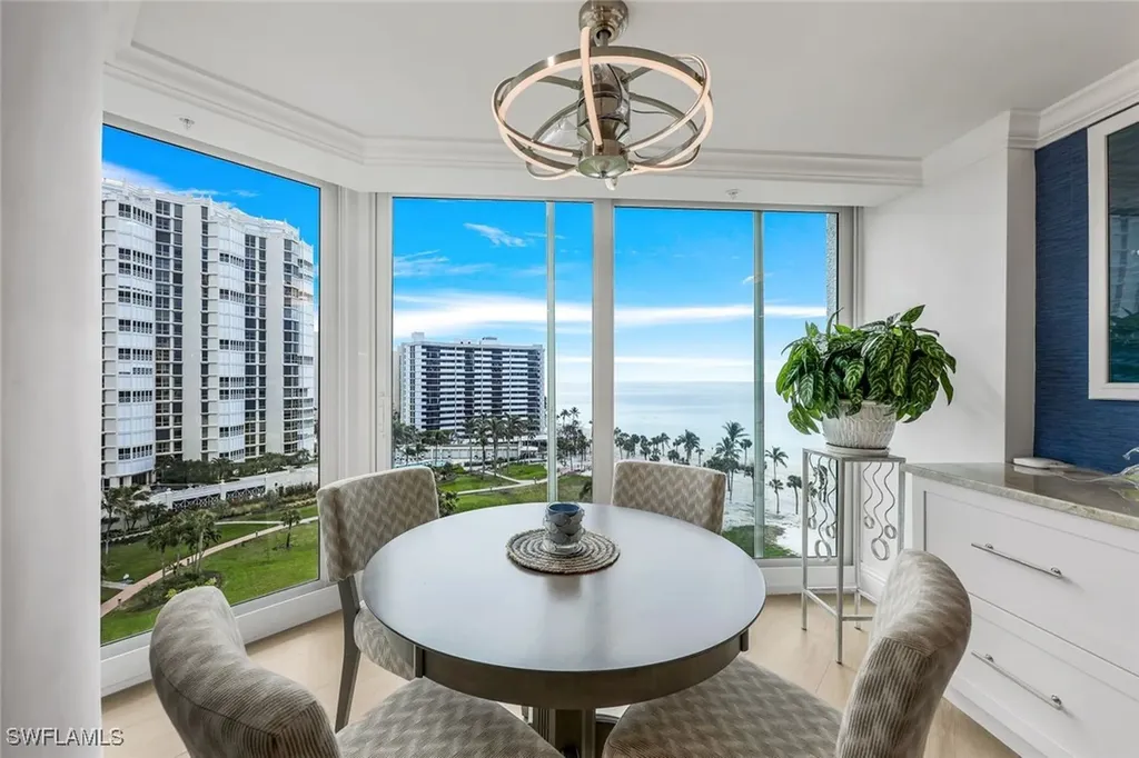 4041 Gulf Shore Boulevard SW Naples FL 34103