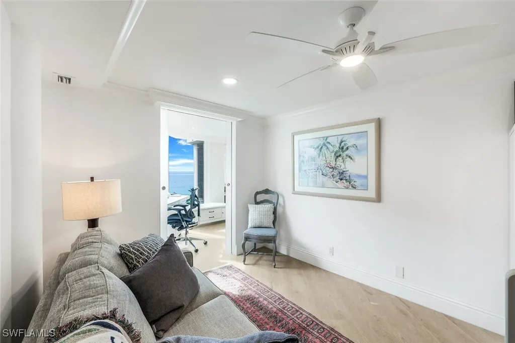 4041 Gulf Shore Boulevard SW Naples FL 34103