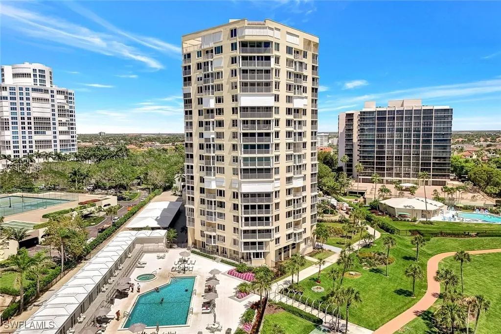 4041 Gulf Shore Boulevard SW Naples FL 34103