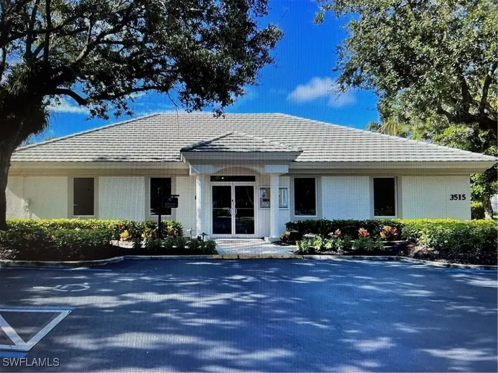 2895 Cypress Trace Circle Naples FL 34119