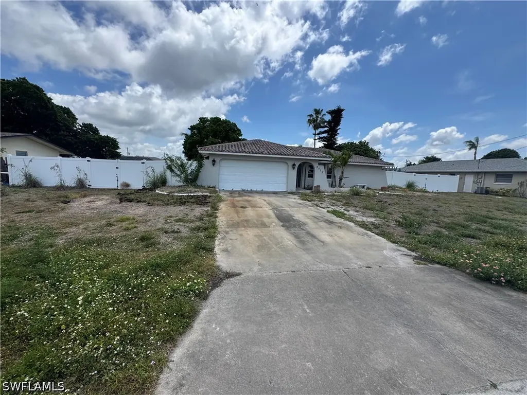 3713 SE 8th Avenue Cape Coral FL 33904