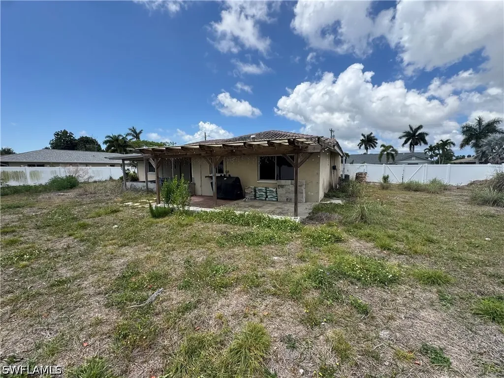 3713 SE 8th Avenue Cape Coral FL 33904