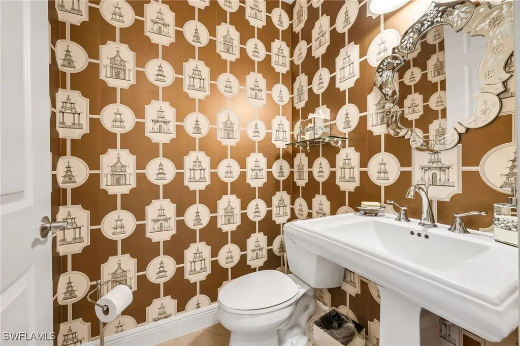 580 El Camino Real Naples FL 34119