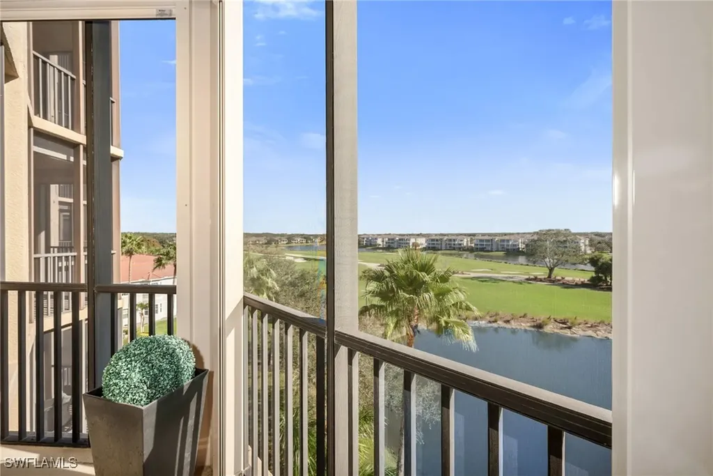 580 El Camino Real Naples FL 34119