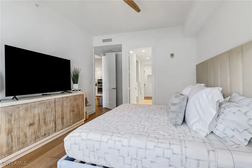 1115 Central Avenue Naples FL 34102