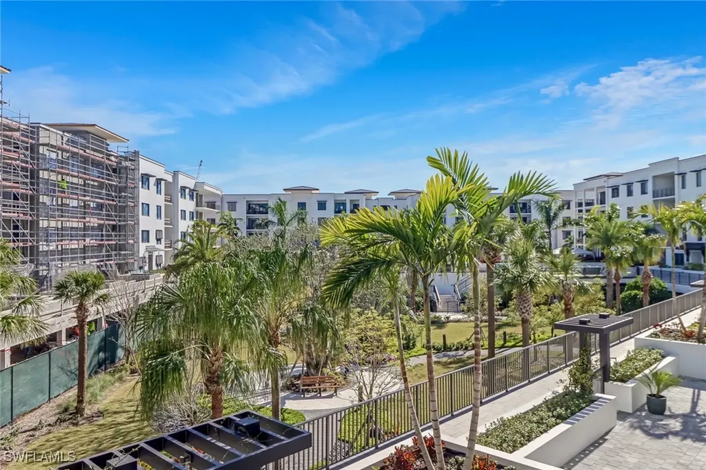 1115 Central Avenue Naples FL 34102