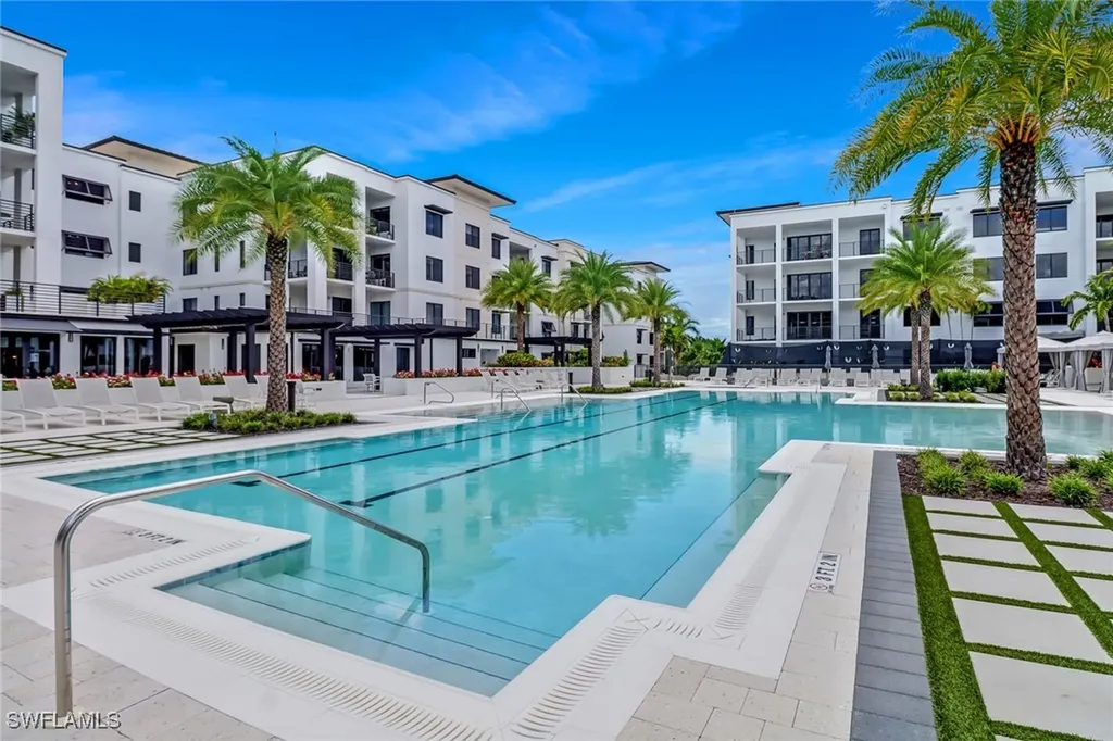 1115 Central Avenue Naples FL 34102