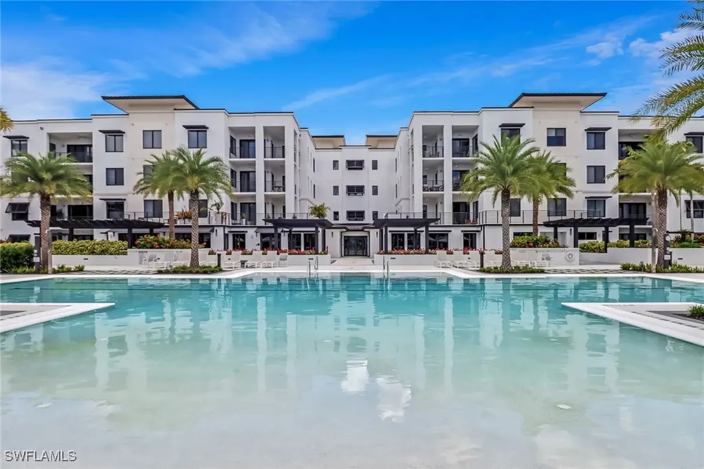 1115 Central Avenue Naples FL 34102